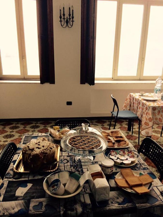 Bed and Breakfast The Reef House Поццуоли Экстерьер фото